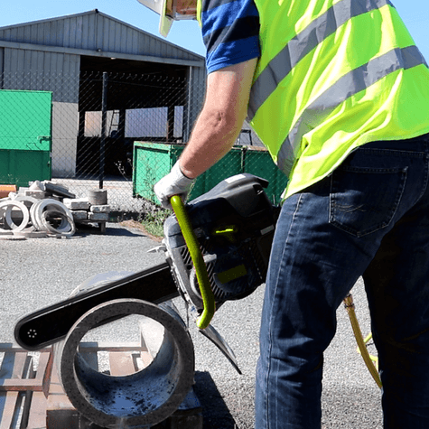 Coupe d'une buse béton en une même passe !